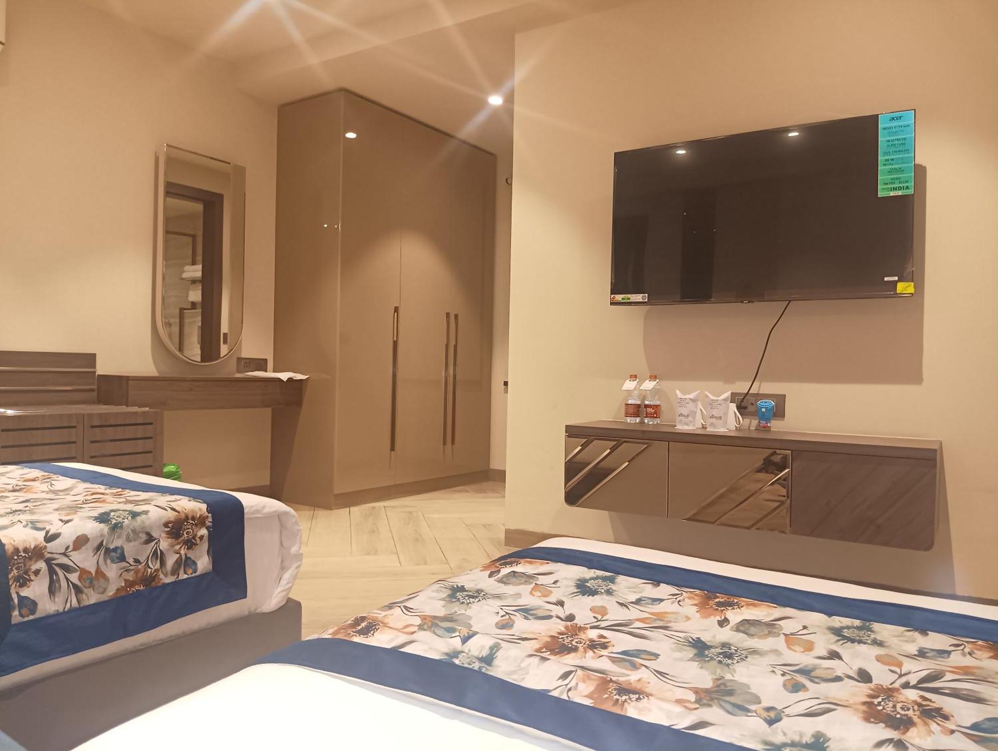 Hotel Cullinan By Qotel Janakpuri 德里 外观 照片
