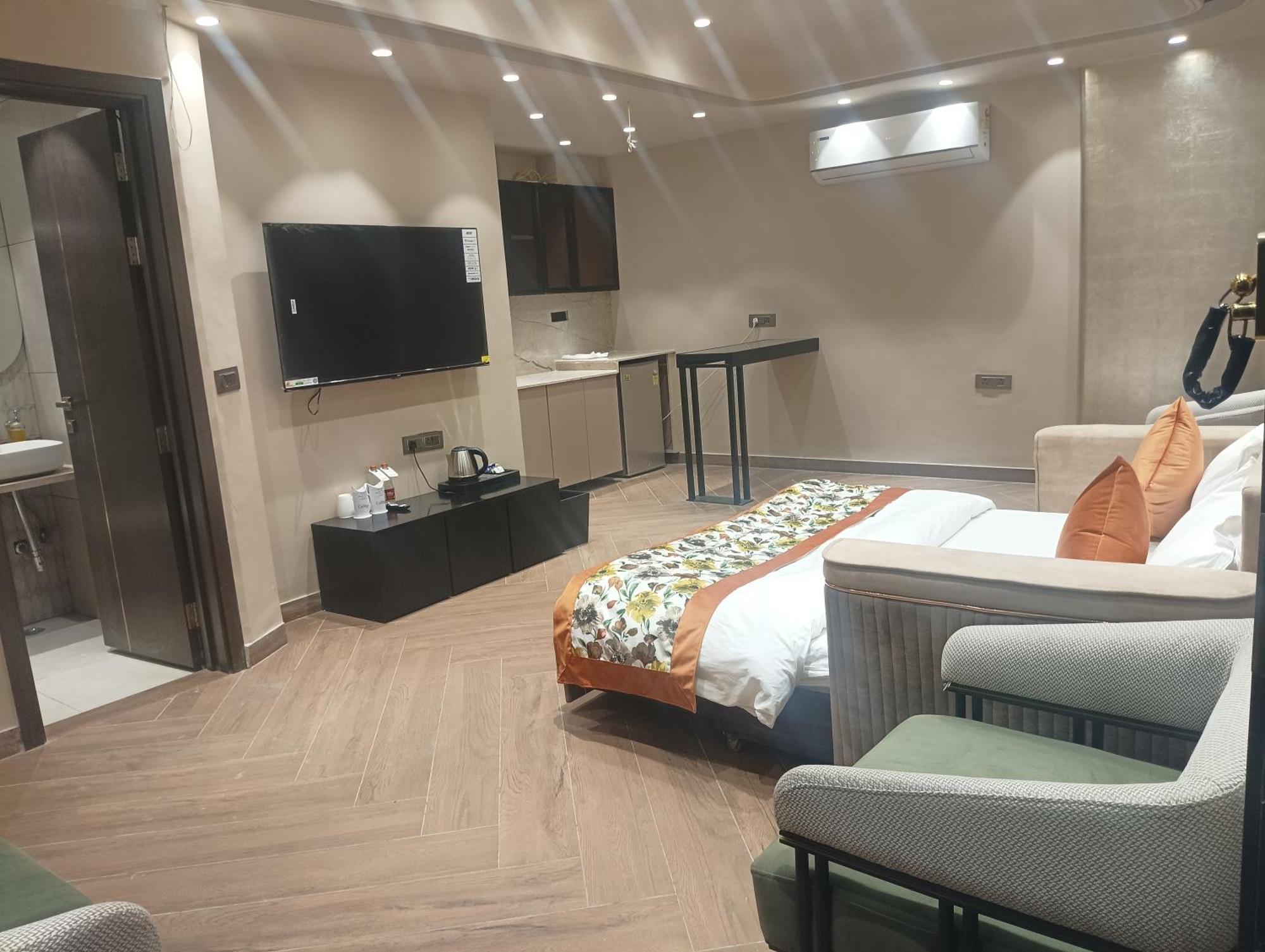 Hotel Cullinan By Qotel Janakpuri 德里 外观 照片