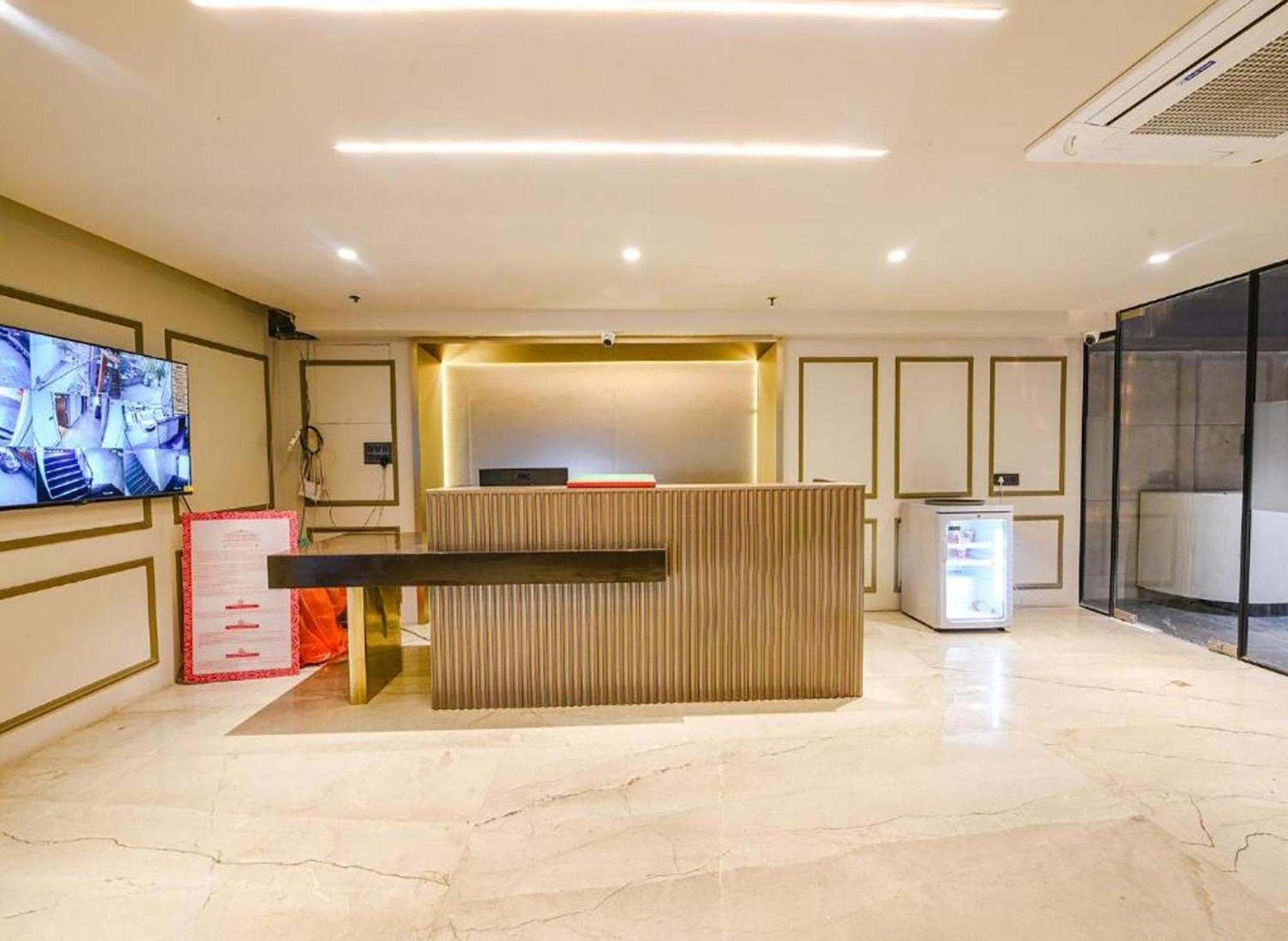 Hotel Cullinan By Qotel Janakpuri 德里 外观 照片