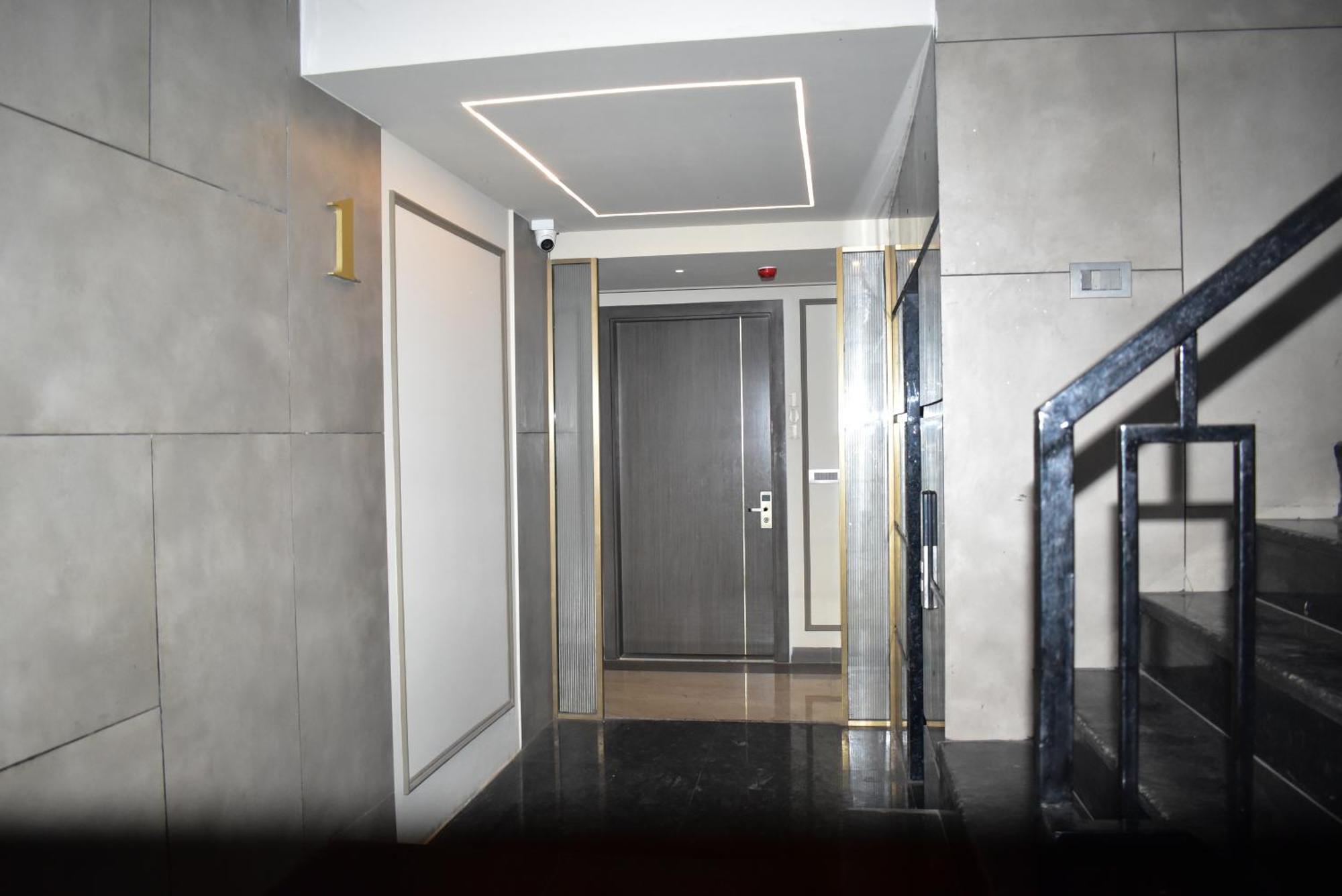 Hotel Cullinan By Qotel Janakpuri 德里 外观 照片