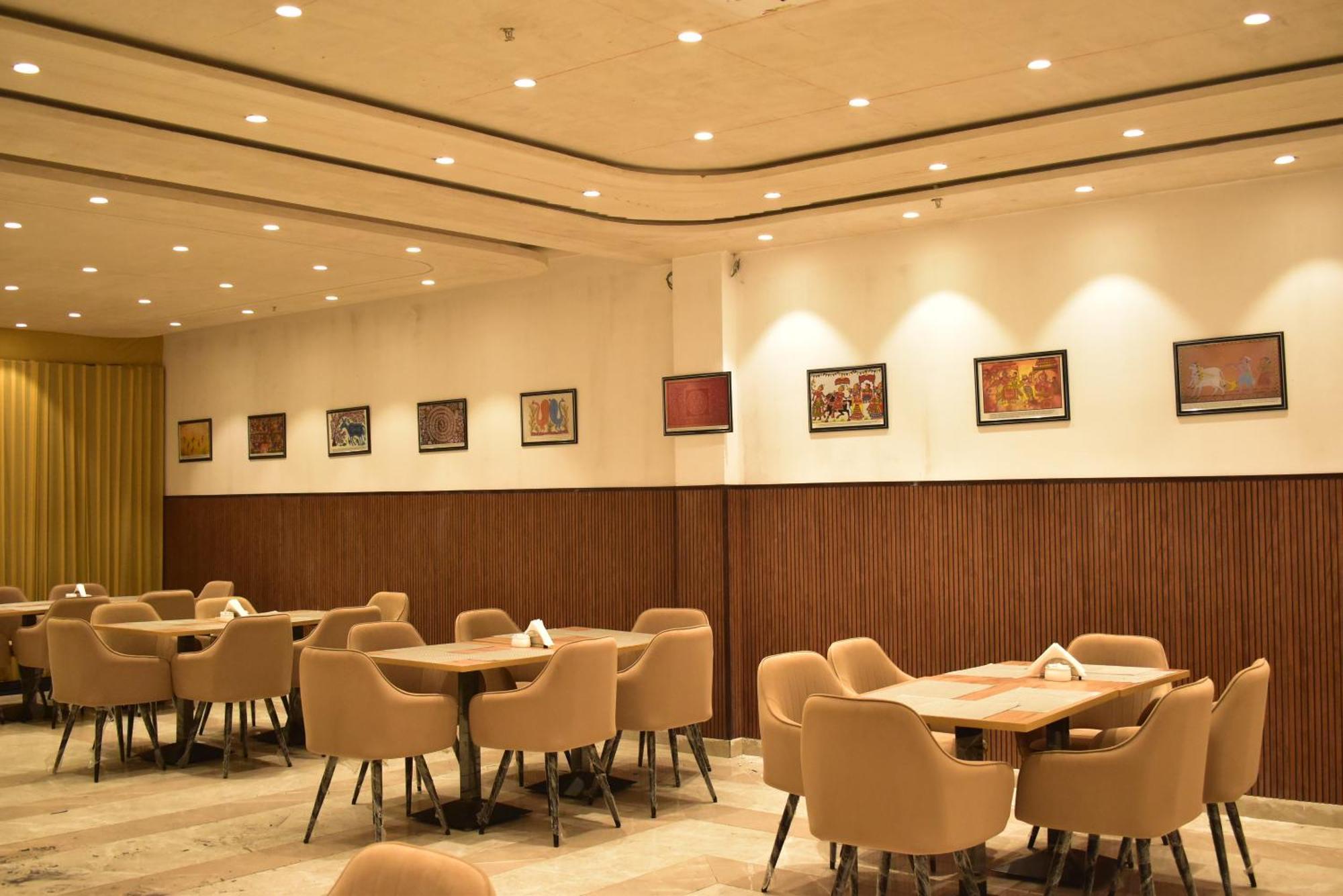 Hotel Cullinan By Qotel Janakpuri 德里 外观 照片